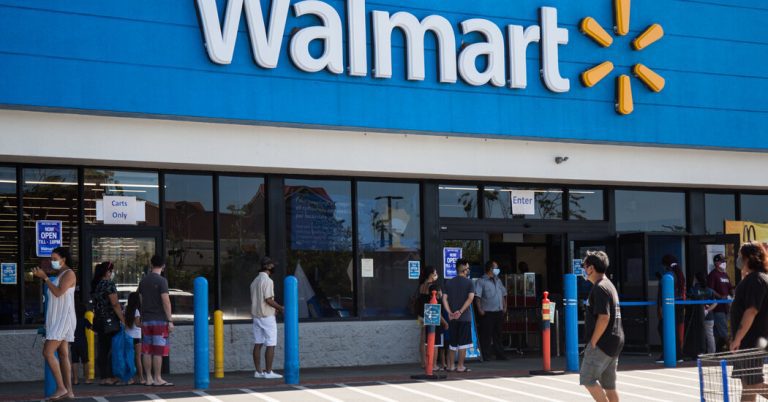 Walmart Defies Gloom Over Inflation With Sales and Profit Upgrade