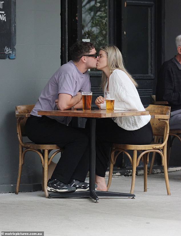 He accessorised with a pair of black sneakers and wore sunglasses