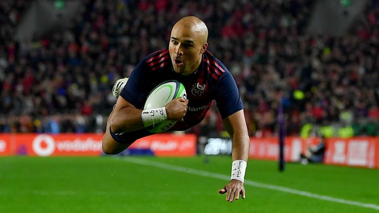 Simon Zebo dived over for Munster's second try in the opening half hour