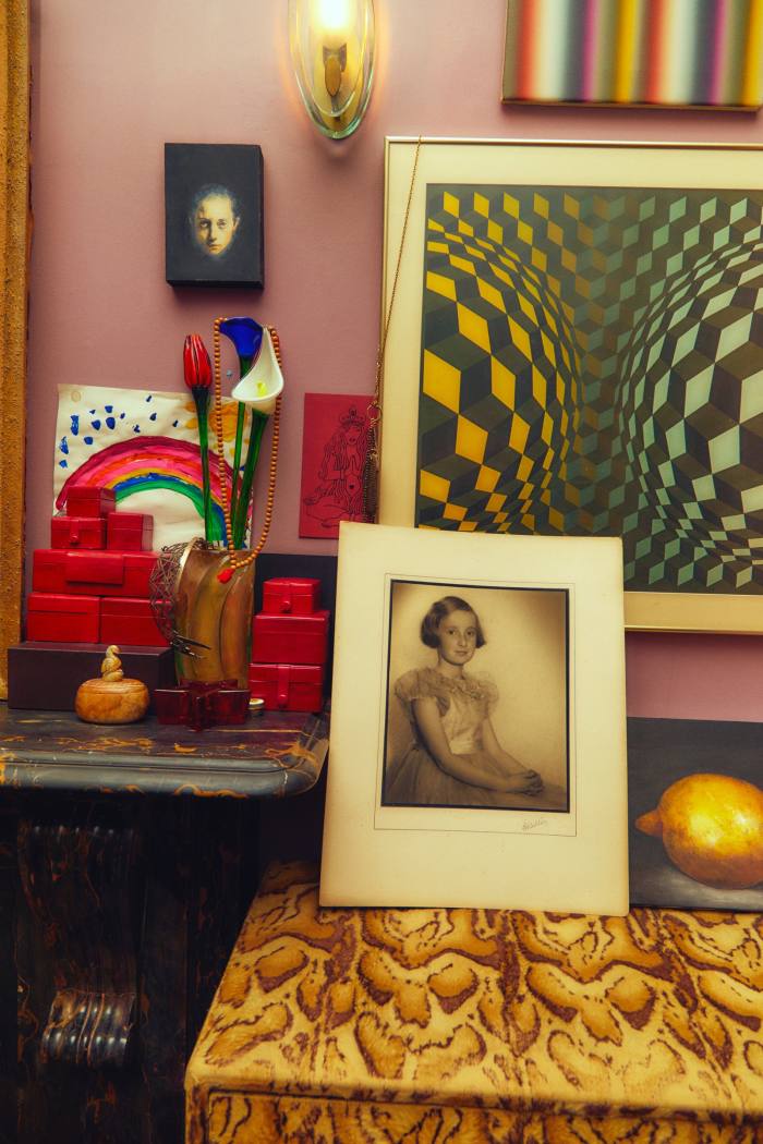 A Venini glass vase (on the table) and a portrait of her mother-in-law in the 1930s