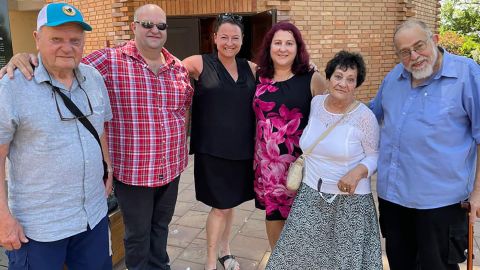 (L to R) Miroslav Grus (Alice's husband), Jan Grus (Alice's son), Michalya Schonwald Moss, Petra Grusová (wife of Jan), Alice Grusová, Yossi Weiss