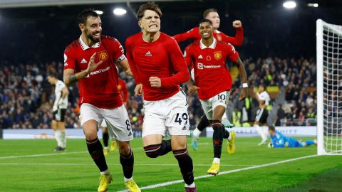 Manchester United beat Fulham on Sunday, taking the club to fifth place in the Premier League table.