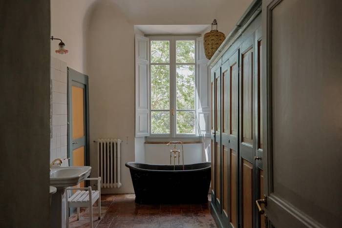 The villa’s master bathroom