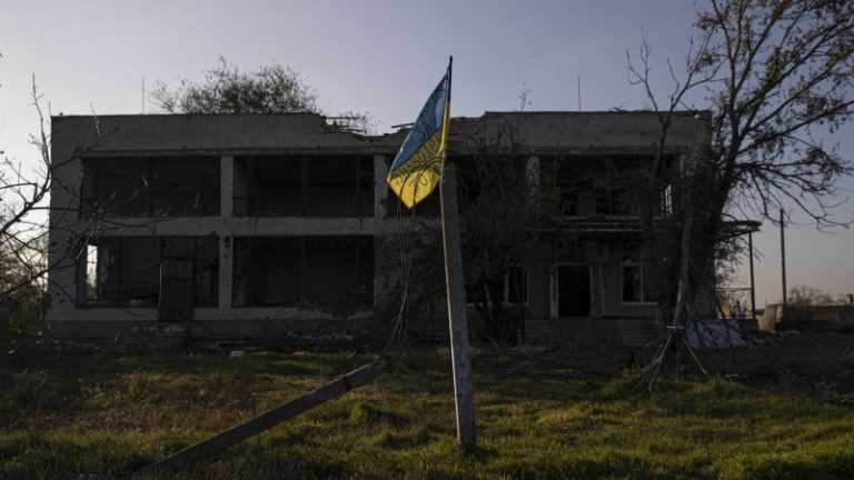 What Russia’s withdrawal from Kherson means for the war in Ukraine