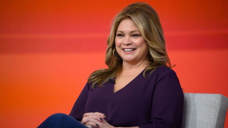 Valerie Bertinelli celebrates her divorce becoming official