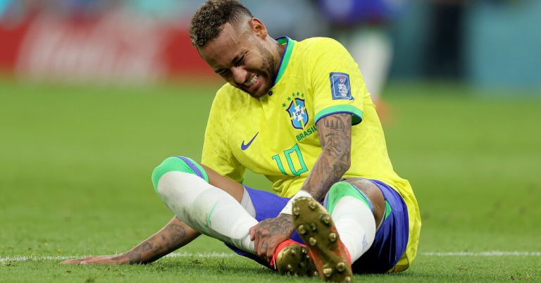 Neymar, Brazil’s Star Player, Out With an Injury