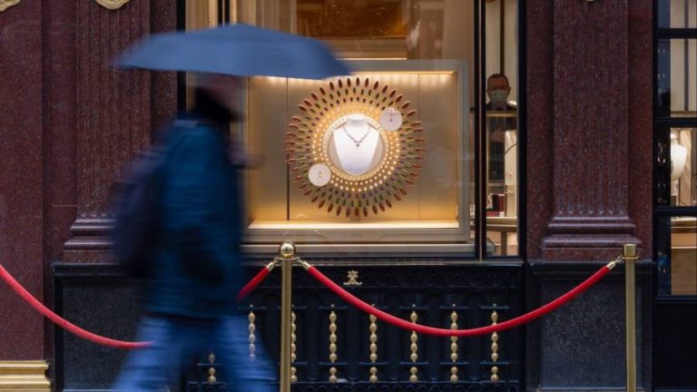 Luxury/Richemont: Cartier owner shines despite the gloomy outlook