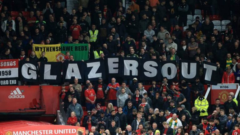 Glazers weigh up Manchester United sale