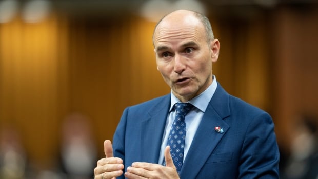 Ottawa says it’s ready to boost health-care transfers to provinces and territories