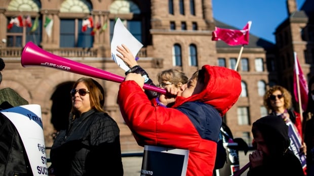 Ontario education worker strike deadline is 5 p.m. as talks continue