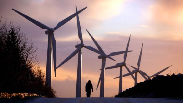 Grant Shapps signals UK government U-turn on onshore wind power