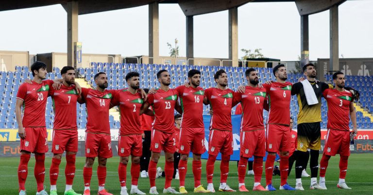 A Soccer Team Once United Iran. Now It Reflects Its Divisions.