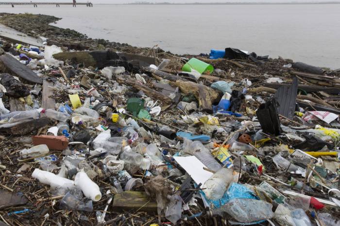 Plastic rubbish in the sea