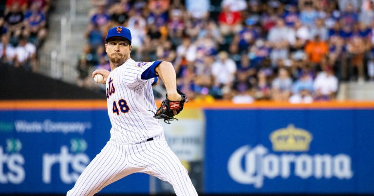 Jacob deGrom Signs $185 Million Deal With Texas Rangers