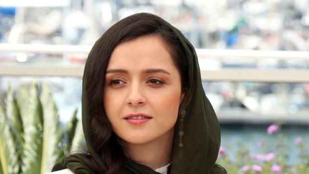 Taraneh Alidoosti, Iranian star of Oscar-winning The Salesman, arrested for pro-protester post