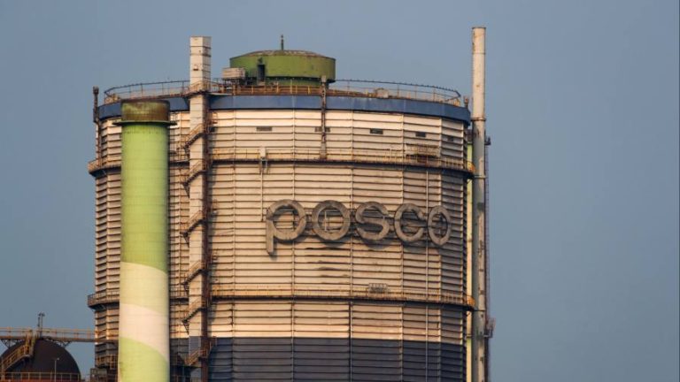 Posco chief warns strong dollar is dragging down profits