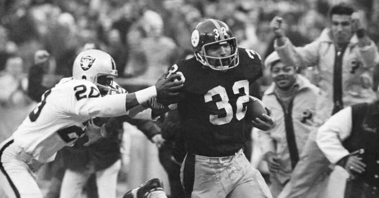 Franco Harris, N.F.L. Hall of Famer Who Caught ‘Immaculate Reception,’ Dies at 72