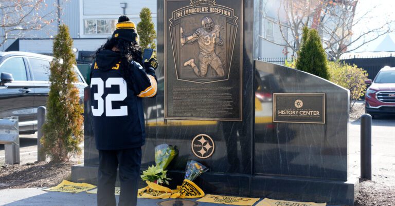 Remembering Franco Harris and the Immaculate Reception