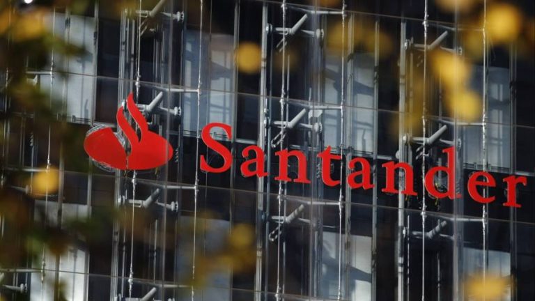 UK regulators fine Santander £108m for anti-money laundering failures