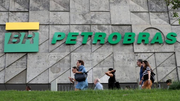 Petrobras CEO to leave as Lula prepares to take office in Brazil