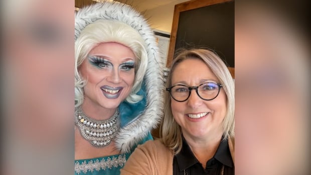 Protests won’t stop Drag Queen Story Time in Sarnia, bookstore owner says