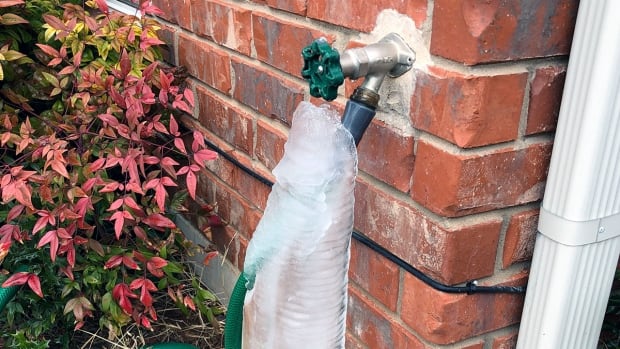 Frozen pipes could burst as temperatures rise. Here’s what plumbers say to do