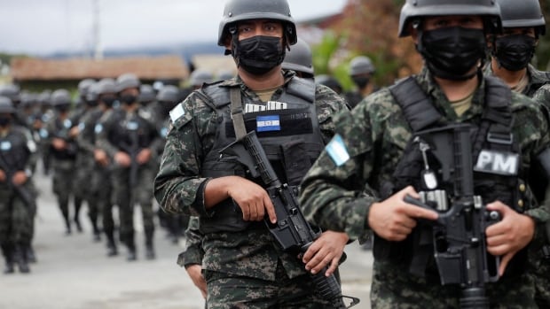 Honduras freezes rights, imposes state of exception to fight gangs