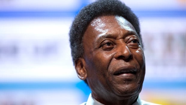 Pele’s family gathers around 82-year-old at hospital in Brazil