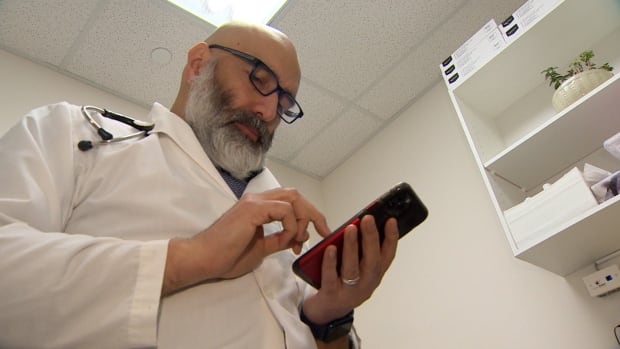 How Canadian doctors are helping Iranian colleagues document brutality of regime