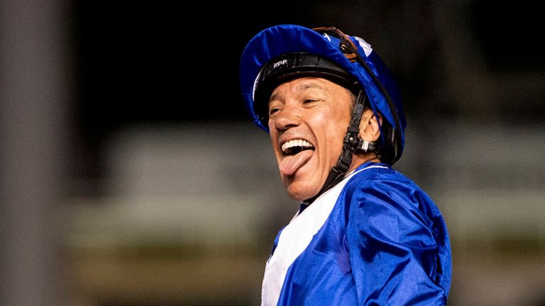 Frankie Dettori celebrates Lord North&#39;s victory on Dubai World Cup night