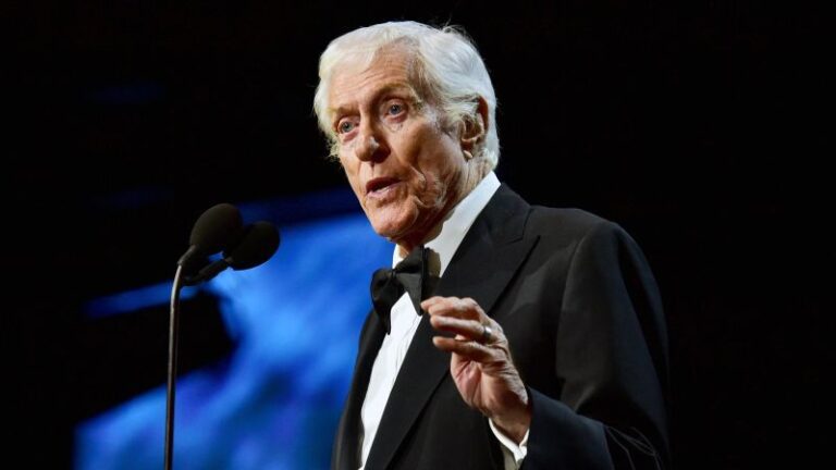 230322114550-dick-van-dyke-file-2017-restricted.jpg