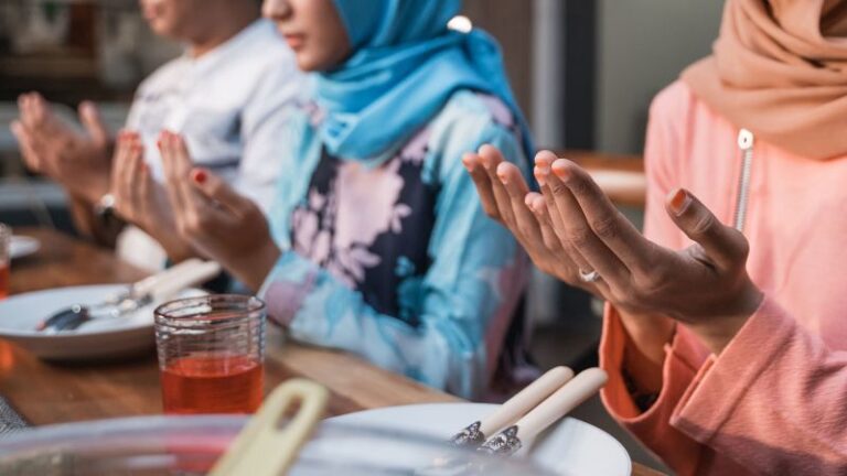 Ramadan: For Muslims with eating disorders, fasting brings another set of challenges