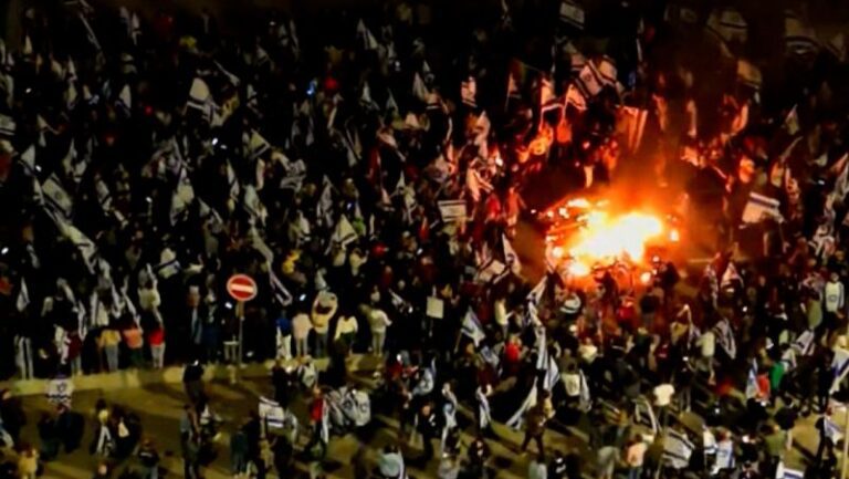 Watch protests in Israel after Netanyahu fired foreign minister