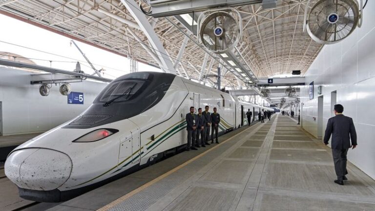 The high-speed train in Saudi Arabia that connects Mecca and Medina