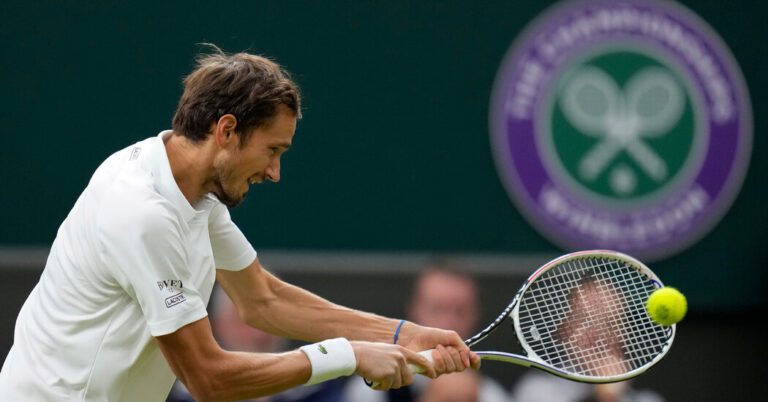 Wimbledon Drops Ban on Players From Russia and Belarus