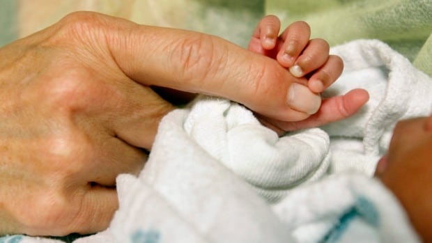 13 times more babies born with syphilis in Canada over 4 years, data shows