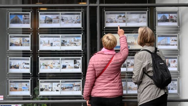 UK house prices post steepest fall since 2009