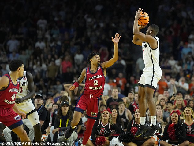 Lamont Butler hit the game-winning shot at the buzzer to seal the 72-71 Final Four victory