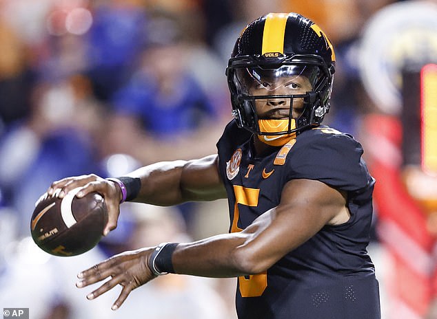 Tennessee quarterback Hendon Hooker (5) throws a pass against Kentucky on October 29