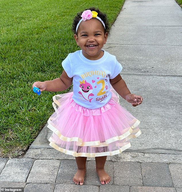 The two-year-old daughter of Tampa Bay Buccaneers outside linebacker Shaq Barrett has died. Arrayah only celebrated her 2nd birthday on April 19 (above)