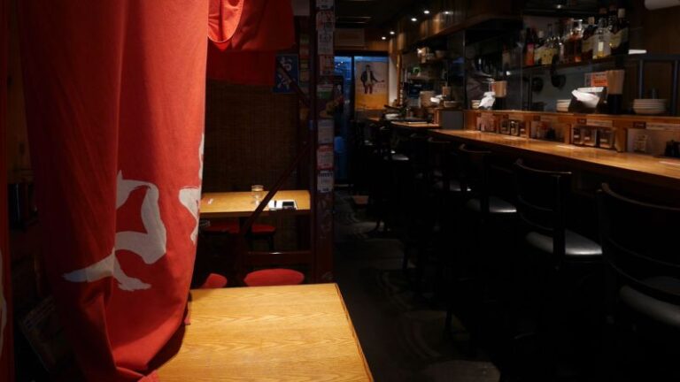 Tokyo ramen shop bans customers from watching YouTube videos while eating