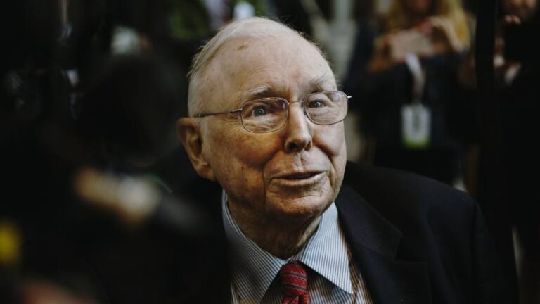 Charlie Munger: US banks are ‘full of’ bad commercial property loans