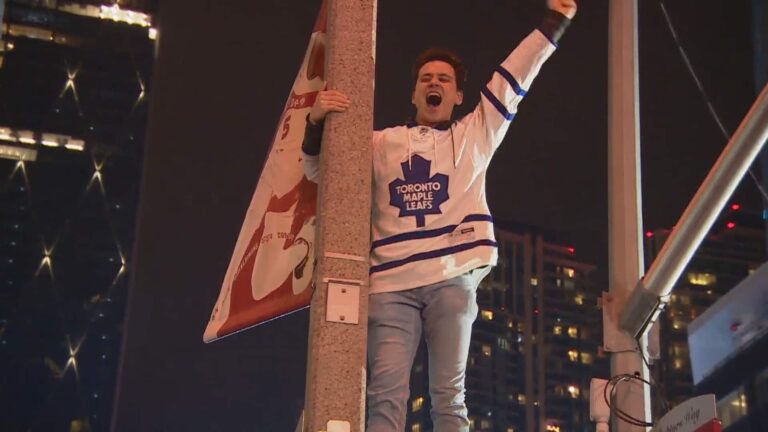 Leafs fans hyped after 1st Stanley Cup playoff series win since 2004