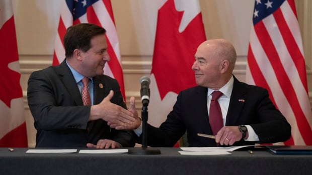 Canada, U.S. to share more data in fight against cross-border gun smuggling, opioids