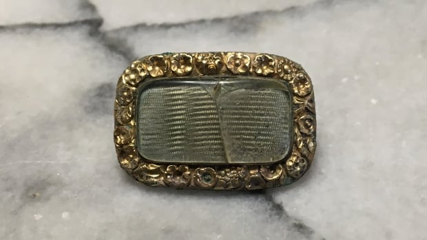 Can you help this B.C. man find the descendants of the owner of this antique jewelry?