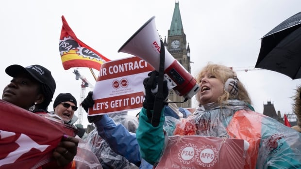 PSAC strike helped keep Canada’s economy flat in April, but May data shows signs of strength