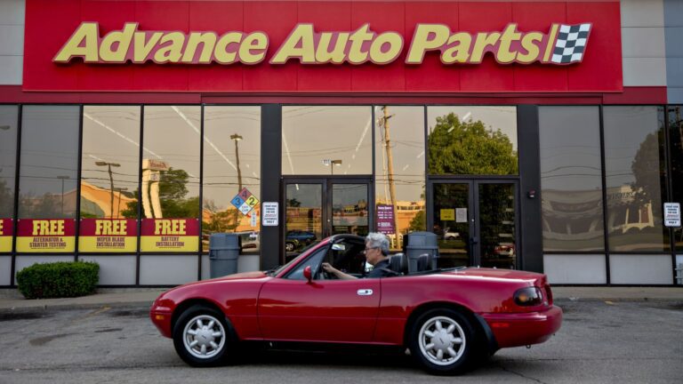 Advance Auto Parts, SoFi, Twilio and more