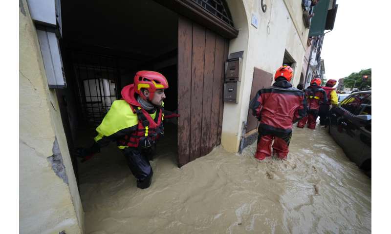 Italy's deadly floods just latest example of climate change's all-or-nothing weather extremes