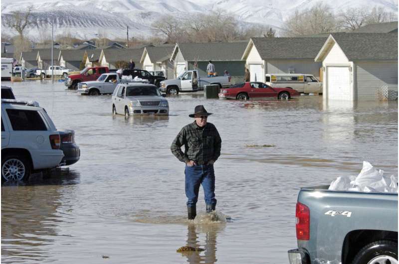 Nevada fight over leaky irrigation canal and groundwater more complicated than appears on surface