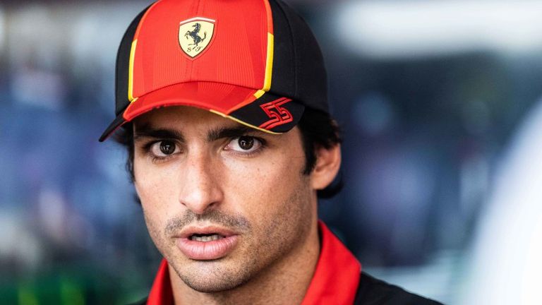 Carlos Sainz's Ferrari contract expires at the end of the 2024 season